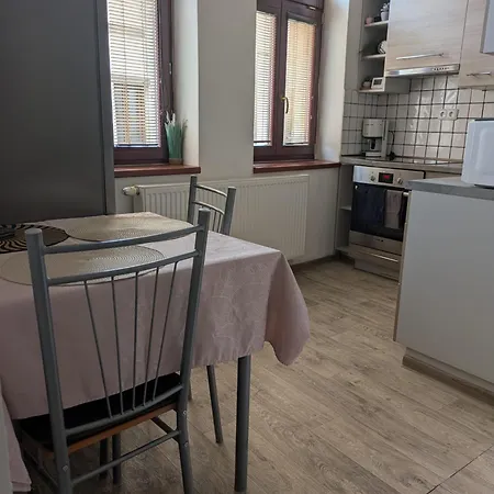 Cozy & Elegant 2-bedroom Lejlighed *
