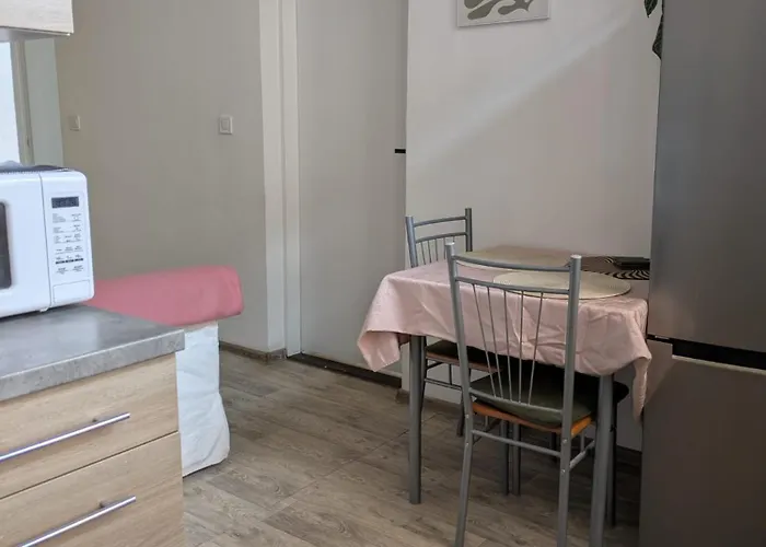 Cozy & Elegant 2-bedroom *